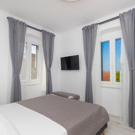 Apartment Ena ,City Center Šibenik Exterior foto