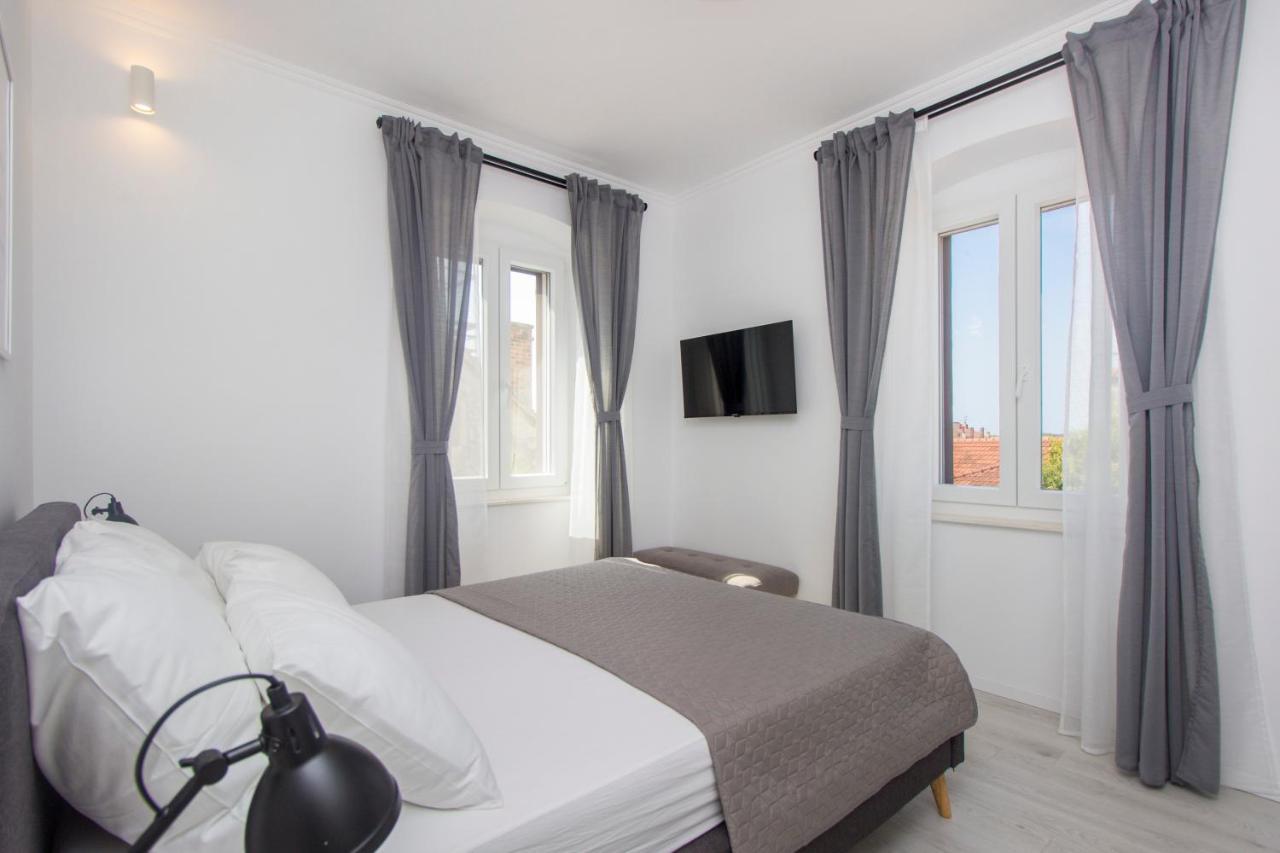 Apartment Ena ,City Center Šibenik Exterior foto